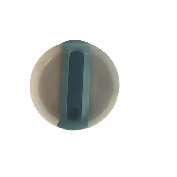 Stanley Quencher H2.0 FlowState 40 oz tumbler in the "Pool" blue color. - Picture 5 of 6